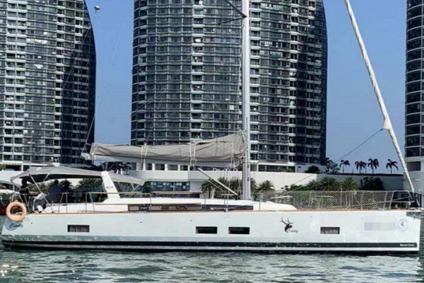 Beneteau Oceanis 55