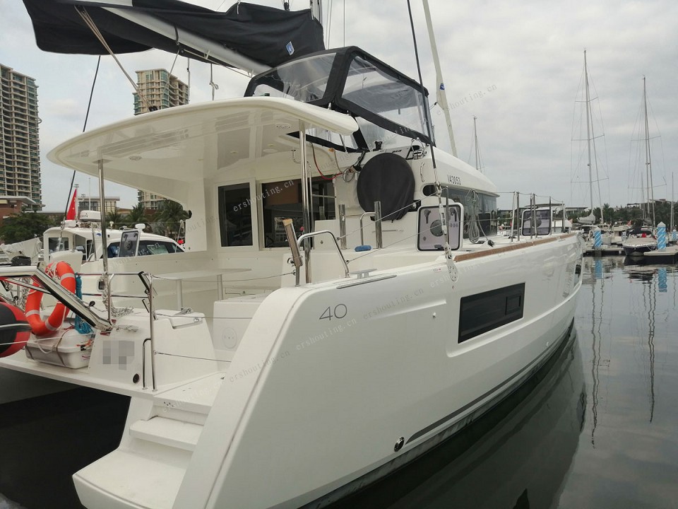 Lagoon 40