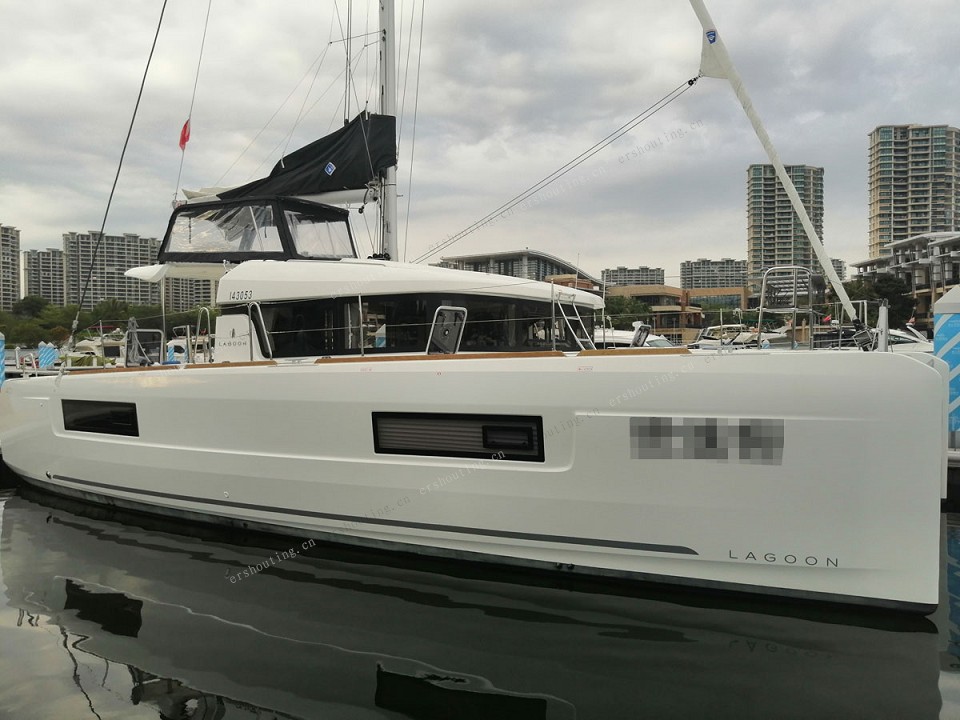 Lagoon 40